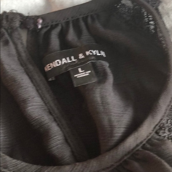 Kendall and Kylie black tank - Picture 2 of 3